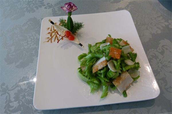 有机芥兰炒鱼松